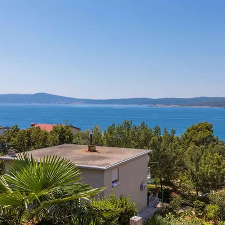 Apartament In 39516 Crikvenica