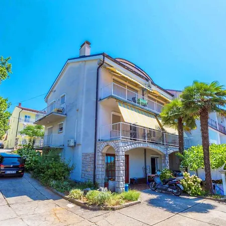 Apartament In 39516 *