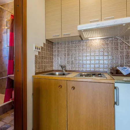 Apartament In 39516 *