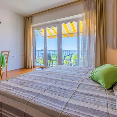 Apartament In 39516 *